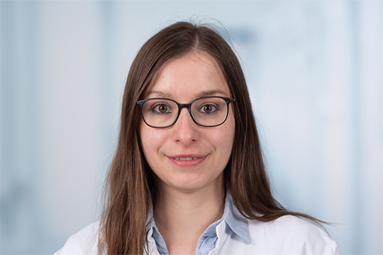 Dr. Verena Nowak