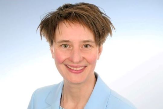 PD Dr. Dr. Cornelia McCormick PD Dr. Dr. Cornelia McCormick