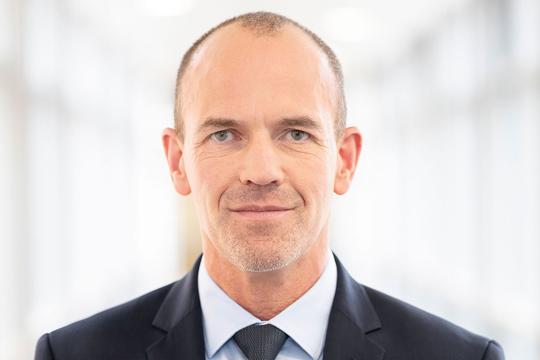 Prof. Dr. Uwe Reuter, MBA Prof. Dr. Uwe Reuter, MBA